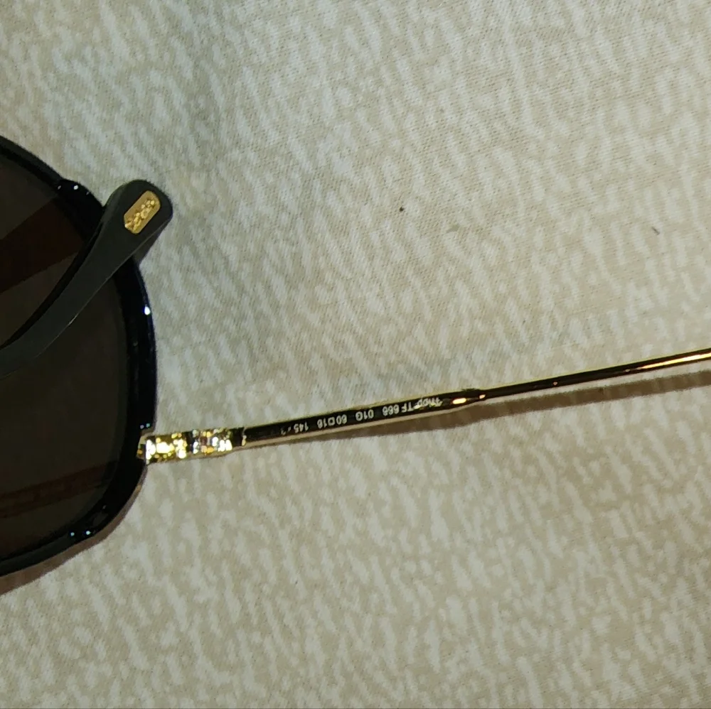 Designer Tom Ford Sunglasses Authentic - Picture 4 of 17